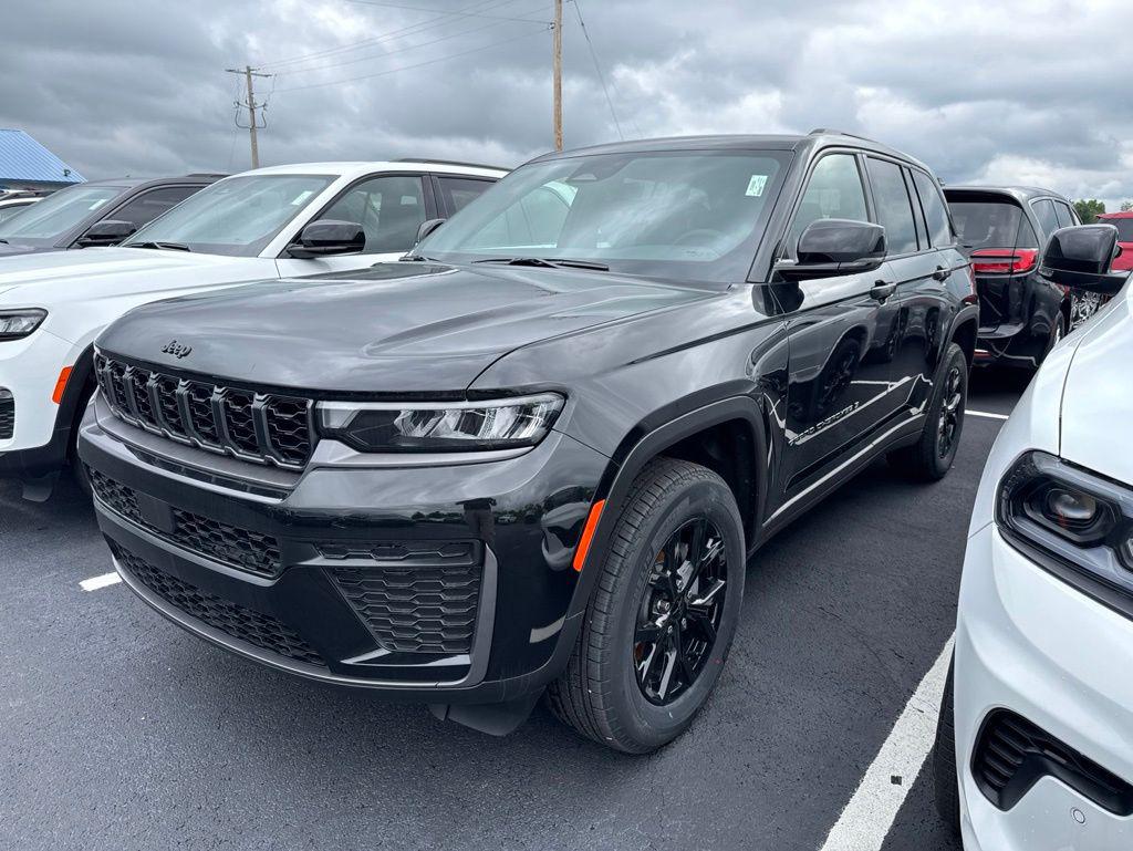 New 2026 Jeep Grand Cherokee Altitude
