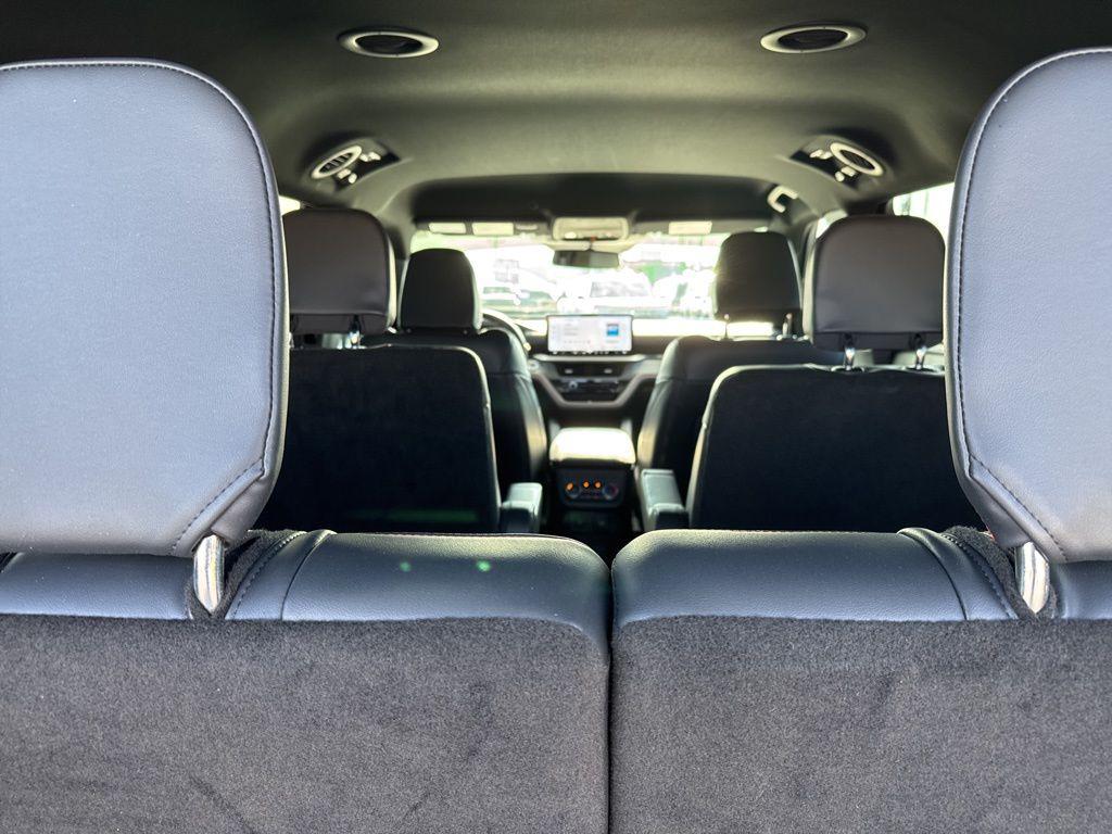 صورة مصغرة 23 لـ 2025 FORD EXPLORER ST