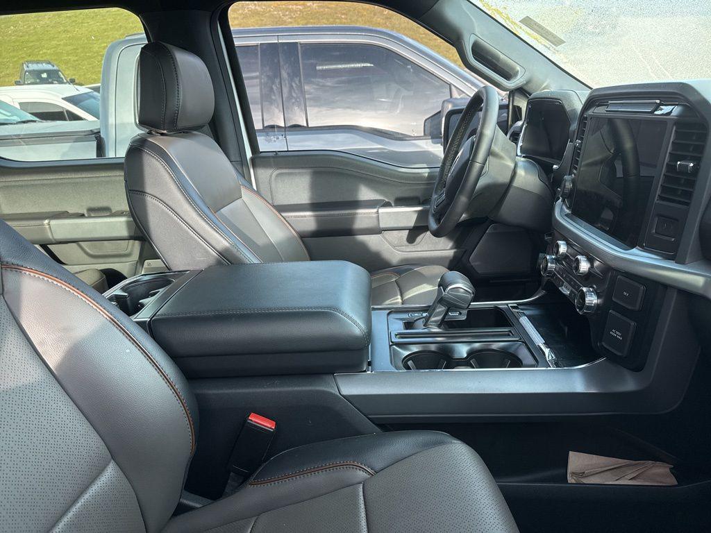 FORD F-150 LARIAT - 4