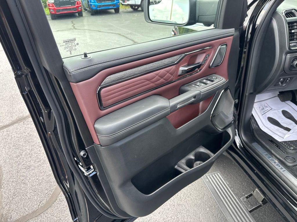 2026 RAM 1500 LIMITED — миниатюра 15
