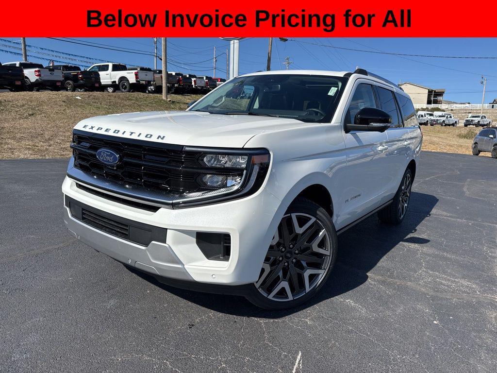 New 2026 Ford Expedition Platinum