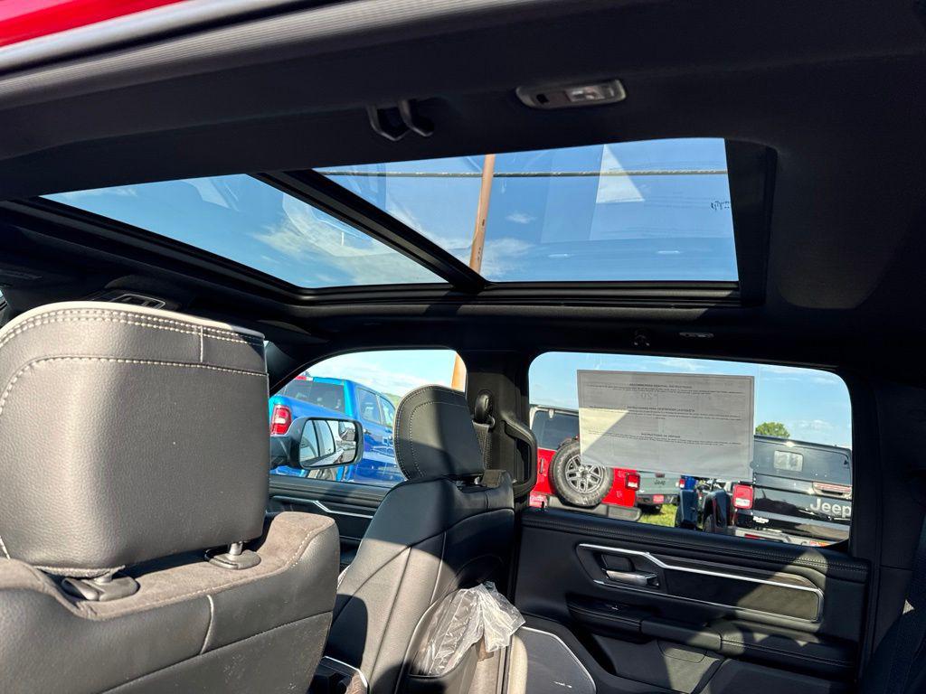 صورة مصغرة 20 لـ 2026 RAM 1500 LARAMIE