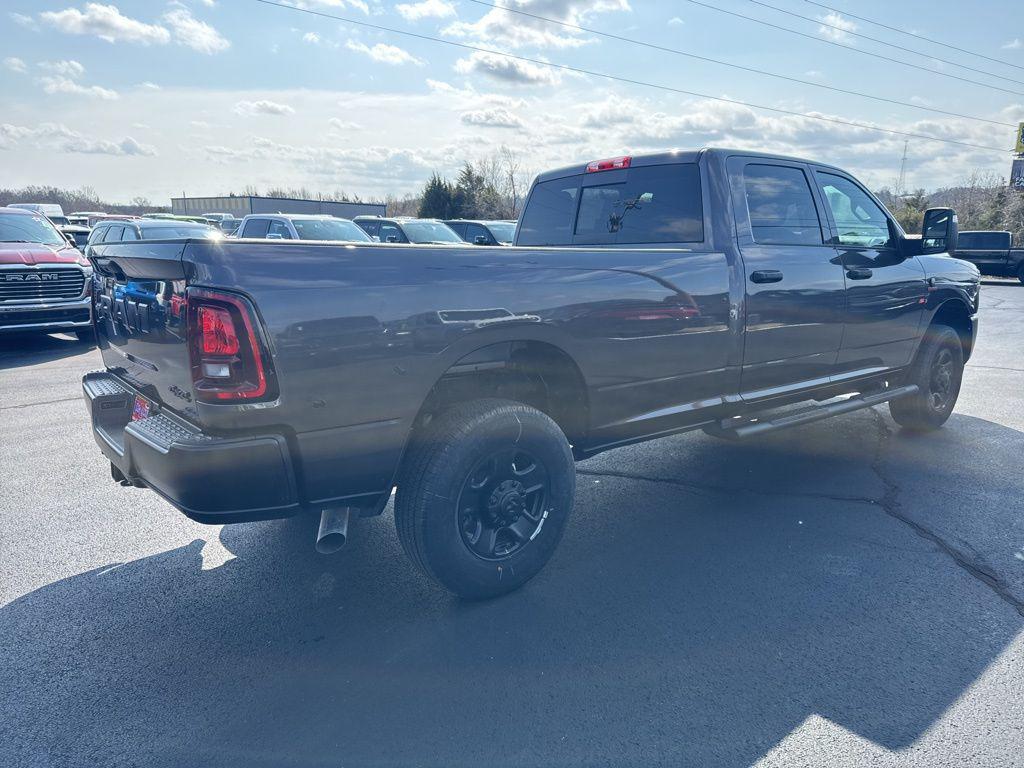 2026 RAM 3500 TRADESMAN CREW CAB 4X4 8' BOX — фото 7