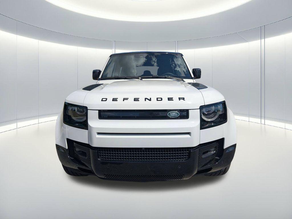 صورة 8 لـ 2025 LAND Rover DEFENDER 110 P500 X-DYNAMIC SE