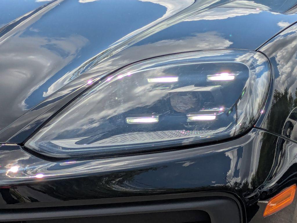 PORSCHE CAYENNE - 9