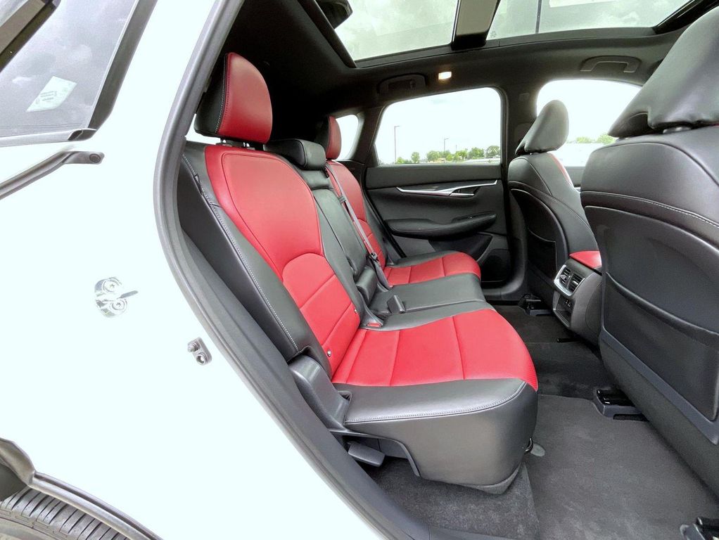 صورة مصغرة 19 لـ 2025 Infiniti QX50 SPORT AWD