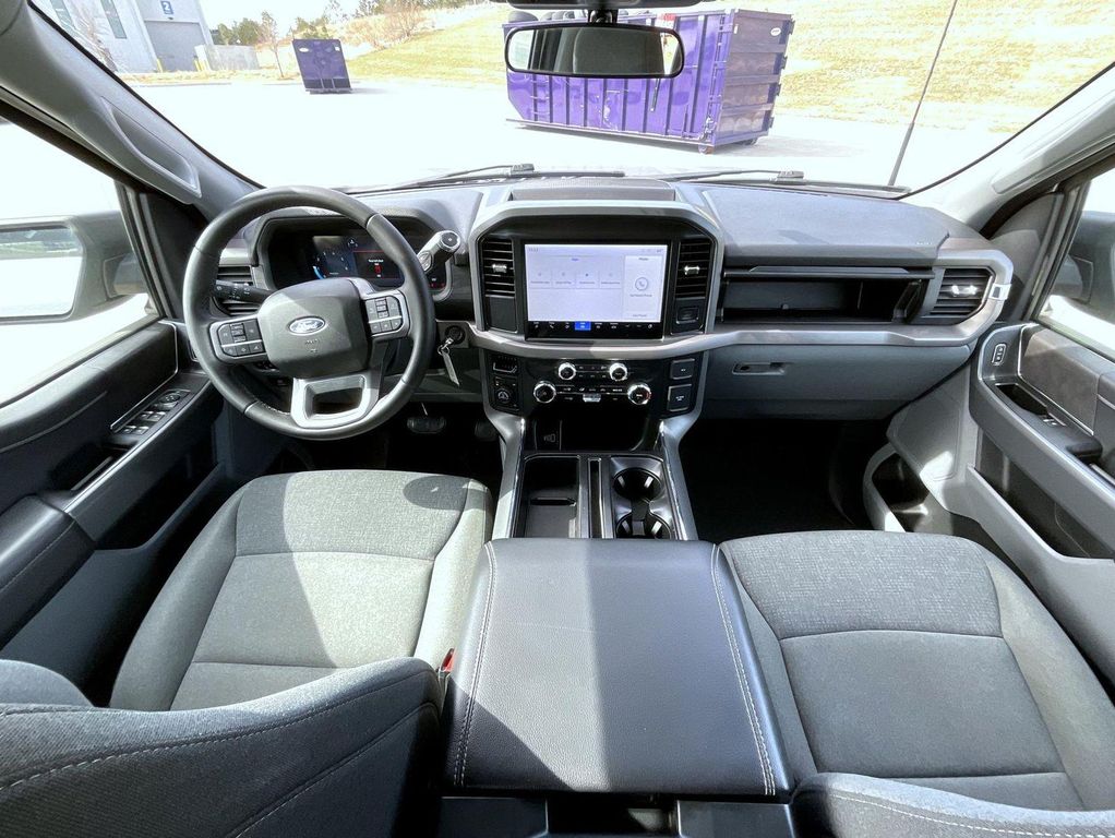 2025 FORD F-150 XLT thumbnail 15