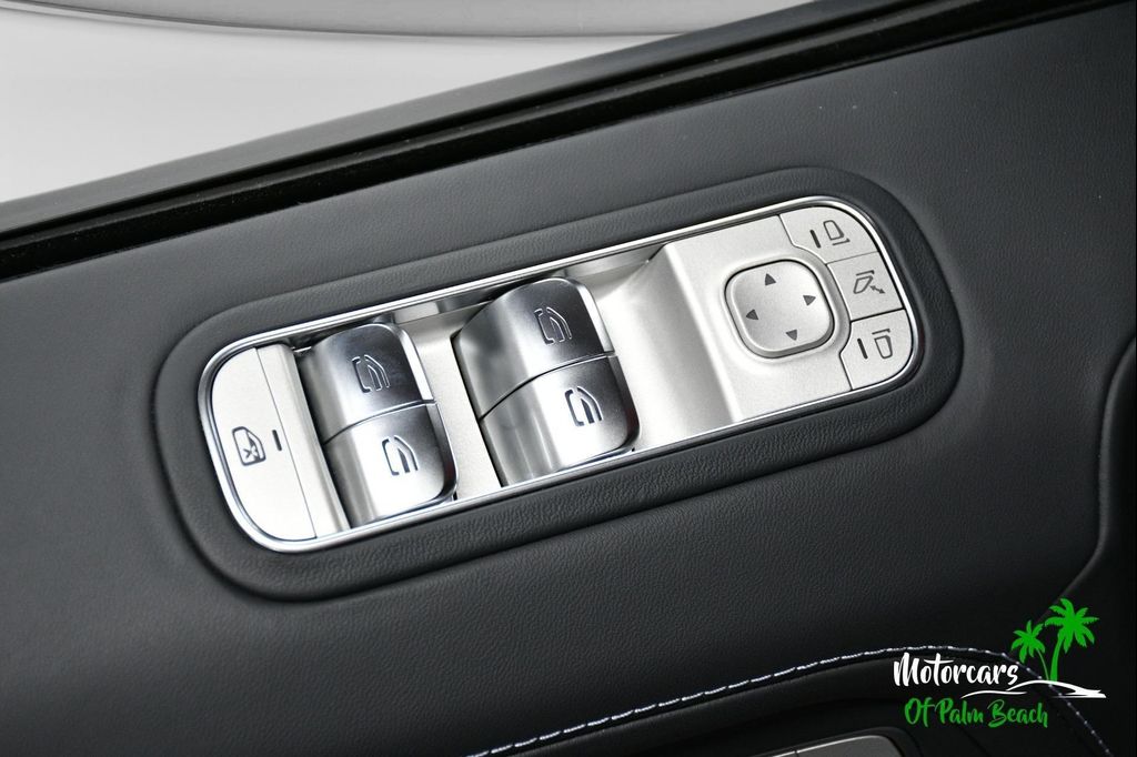 2025 Mercedes-BENZ AMG G 63 4MATIC 缩略图 32