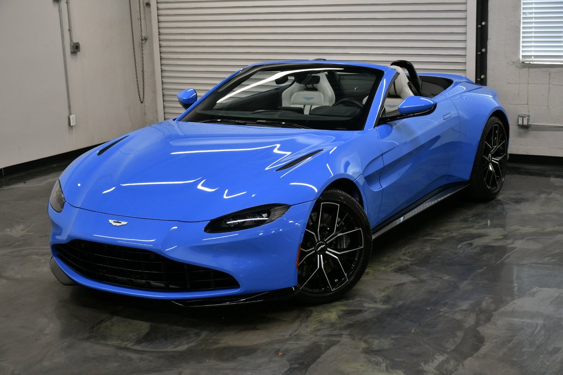 2021 Aston Martin VANTAGE ROADSTER 照片 2