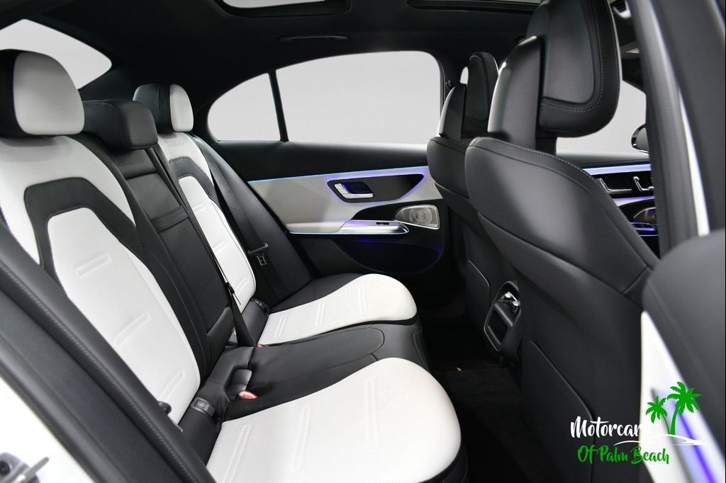 2026 Mercedes-BENZ AMG E 53 E 4MATIC+ 缩略图 54