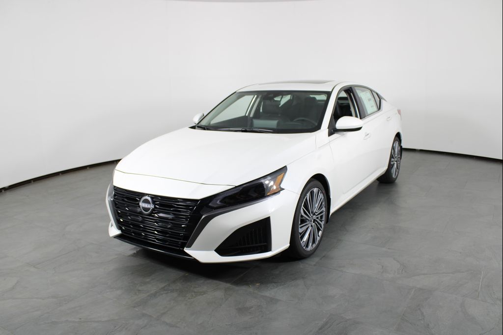 New 2026 Nissan Altima 2.5 SV
