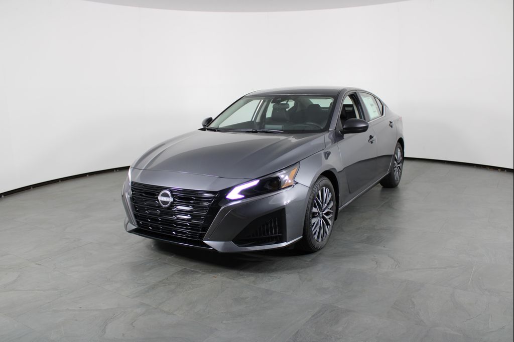 New 2026 Nissan Altima 2.5 SV
