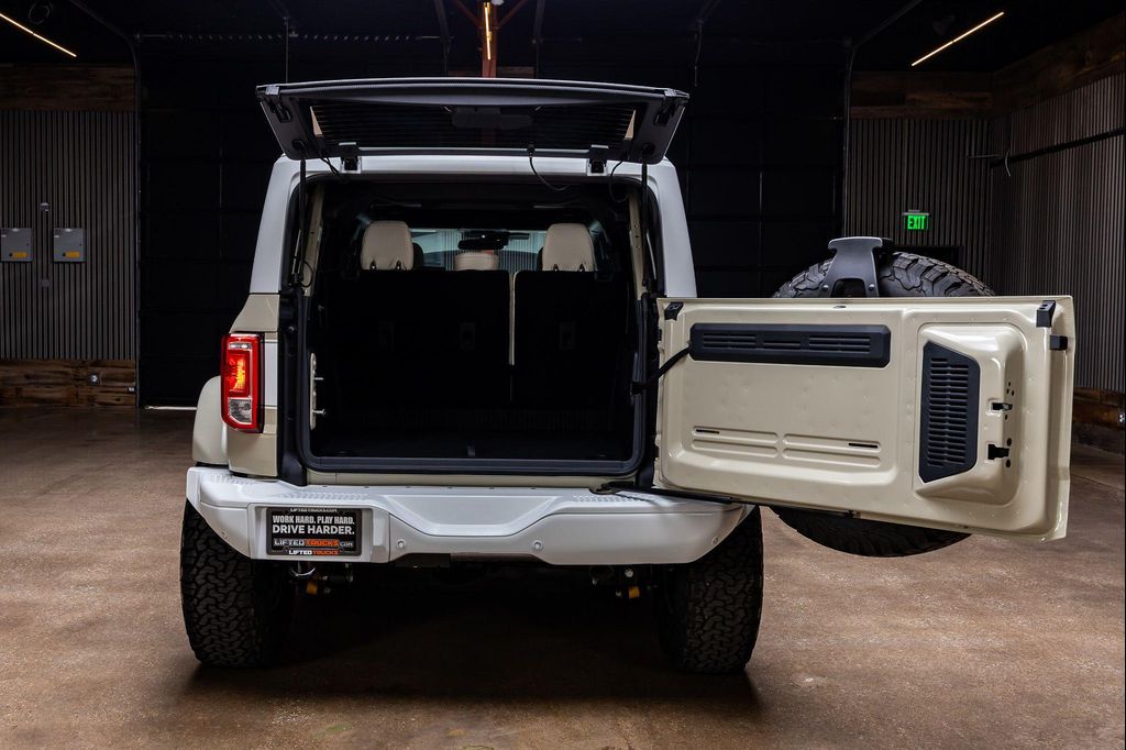 FORD BRONCO - 9