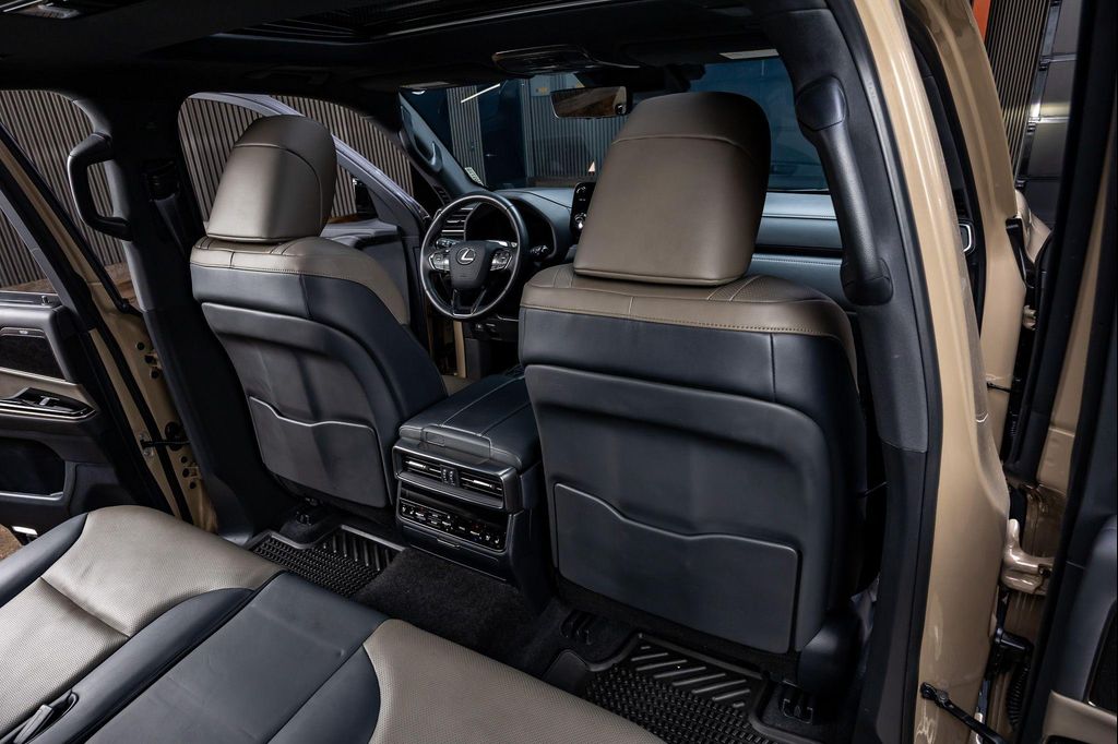 2025 Lexus LX 700H OVERTRAIL — миниатюра 32