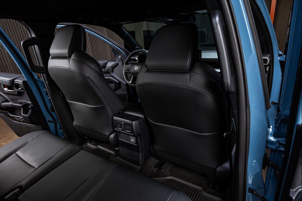صورة مصغرة 31 لـ 2026 Toyota 4RUNNER LIMITED