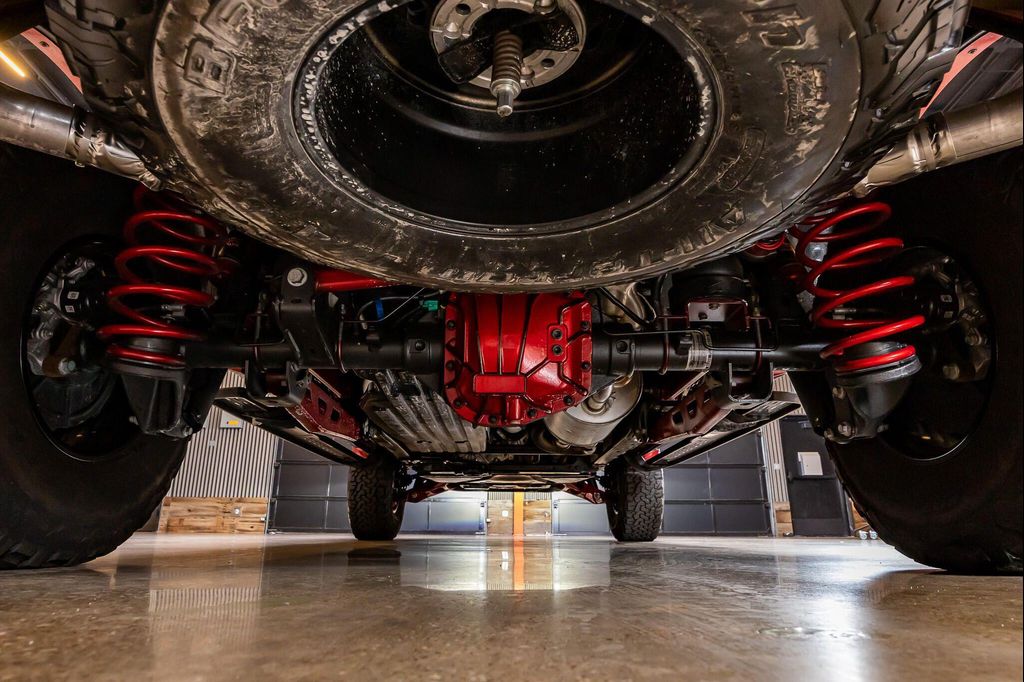 صورة 10 لـ 2025 FORD F-150 RAPTOR
