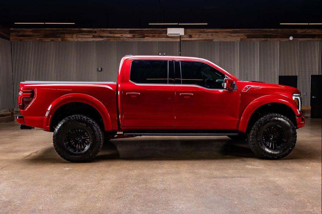 صورة 5 لـ 2025 FORD F-150 RAPTOR