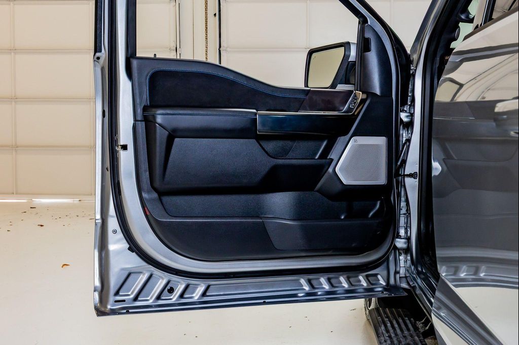 2025 FORD F-150 PLATINUM thumbnail 31