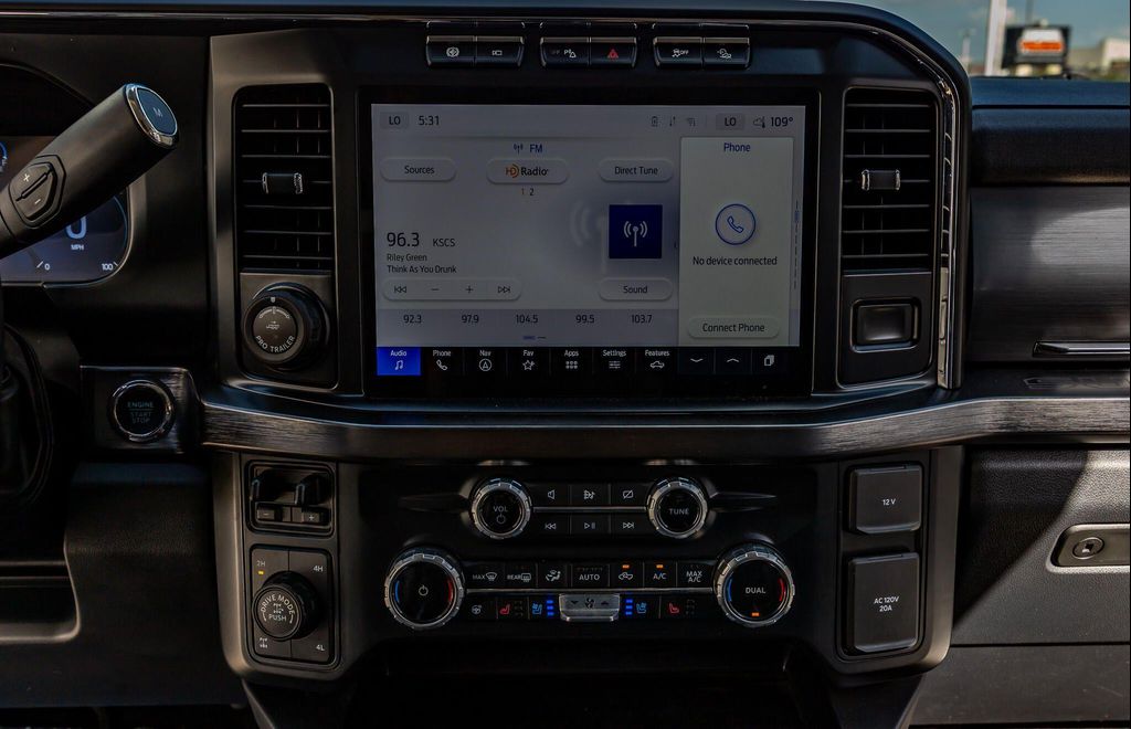2023 FORD F-250 LARIAT 缩略图 24