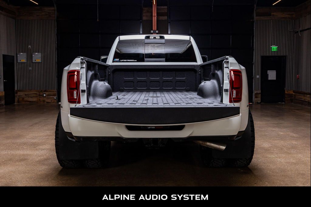 صورة 8 لـ 2025 RAM 3500 BIG HORN CREW CAB 4X4 8' BOX