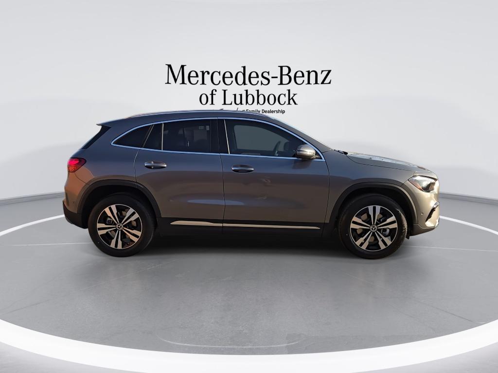2026 Mercedes-BENZ GLA 照片 9