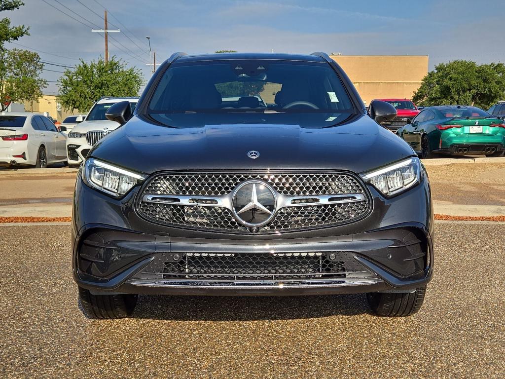 2026 Mercedes-BENZ GLC — фото 10
