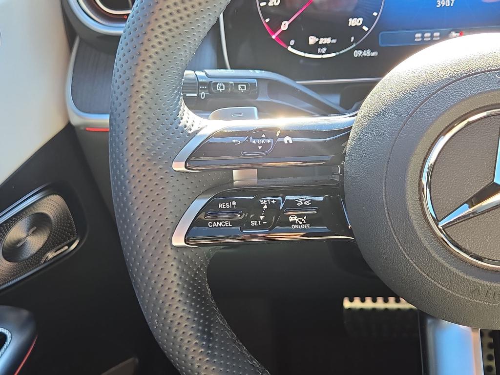 2026 Mercedes-BENZ GLC — миниатюра 21
