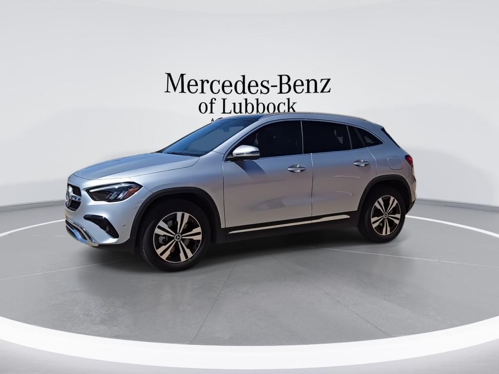 MERCEDES-BENZ GLA - 5