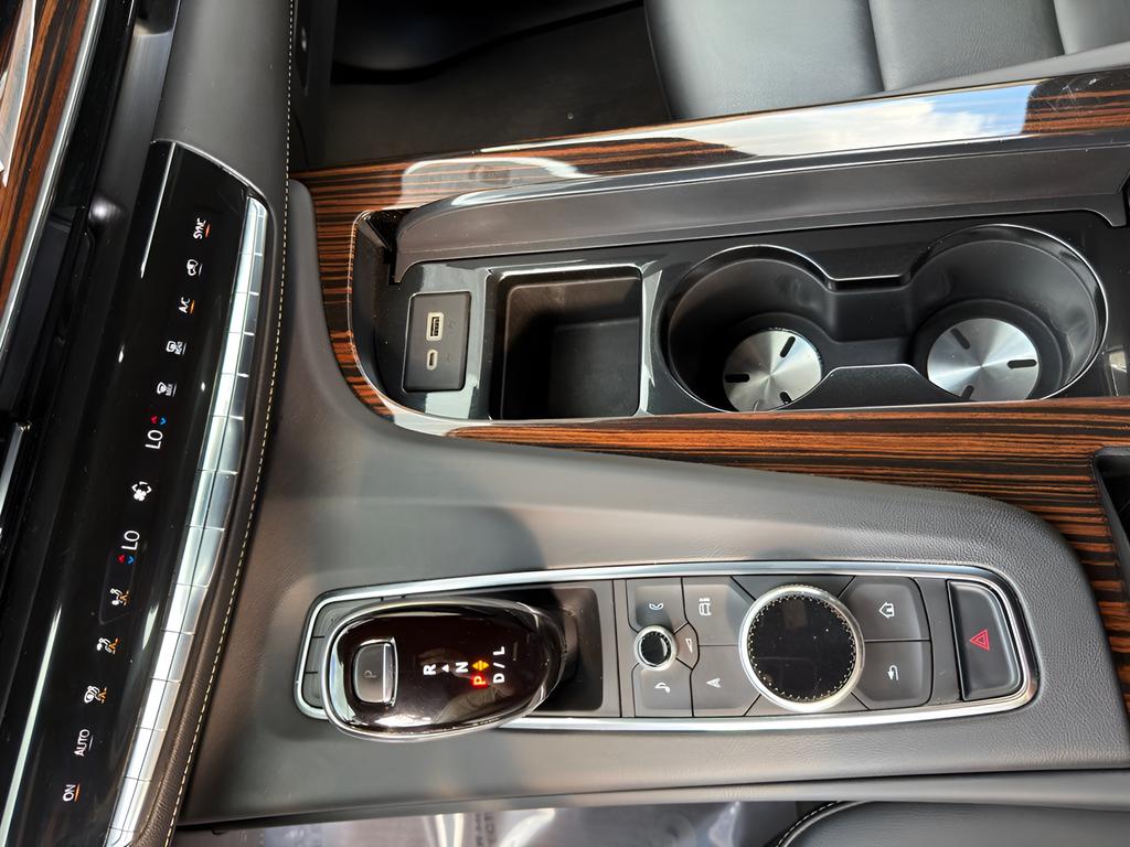 2023 Cadillac ESCALADE ESV LUXURY thumbnail 16