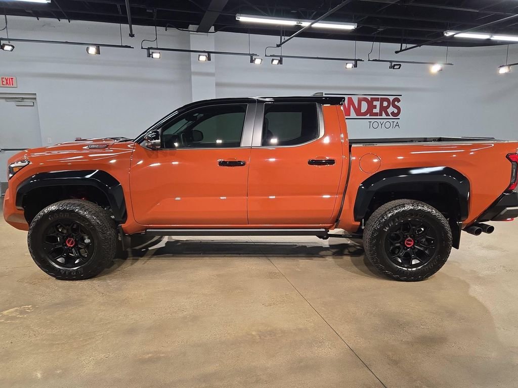 2024 Toyota TACOMA HYBRID TRD PRO — фото 4