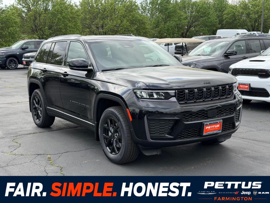 New 2026 Jeep Grand Cherokee Laredo