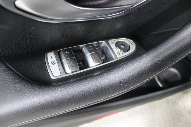 MERCEDES-BENZ E-CLASS - 6