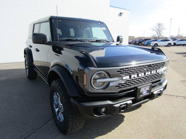FORD BRONCO - 10