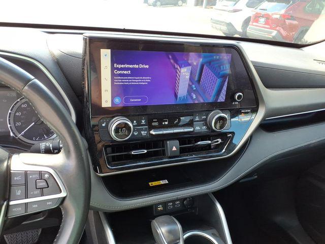 2023 TOYOTA HIGHLANDER XLE photo 8
