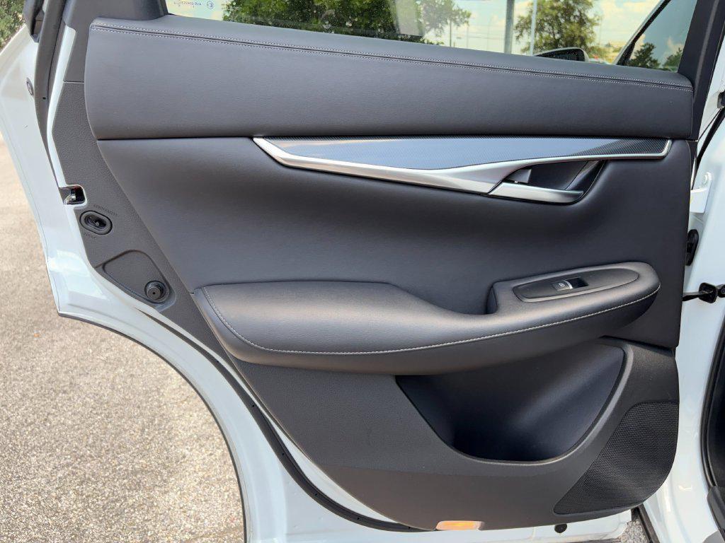 صورة مصغرة 33 لـ 2025 Infiniti QX50 SPORT AWD