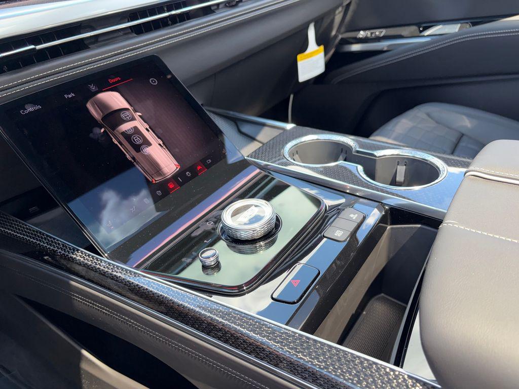 2026 Cadillac ESCALADE V-SERIES — миниатюра 19