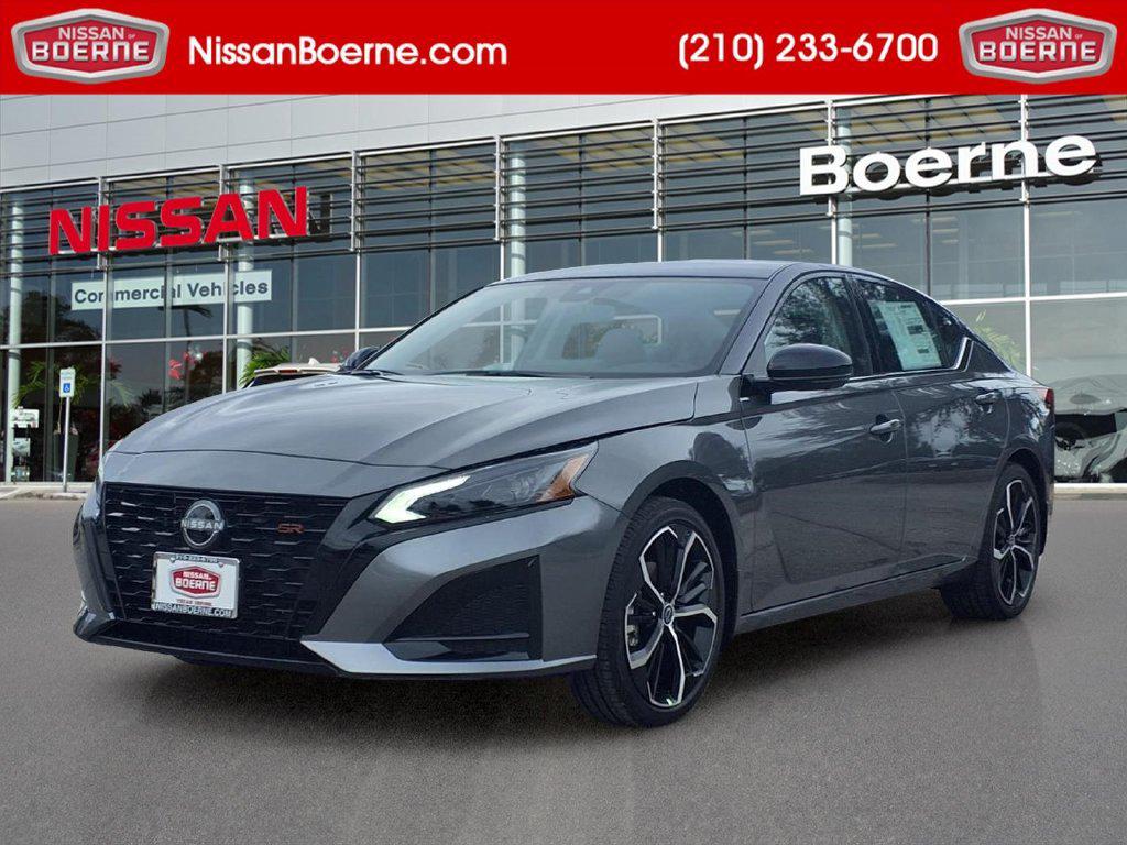 New 2026 Nissan Altima SR FWD