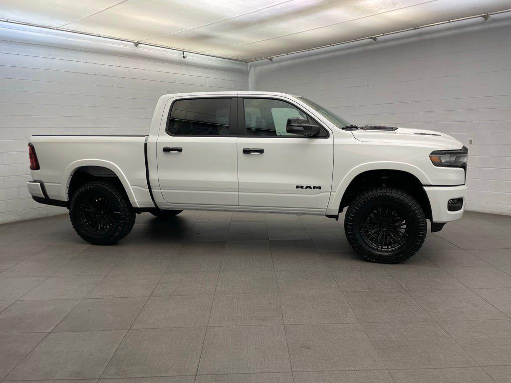 2026 RAM 1500 LARAMIE 照片 2