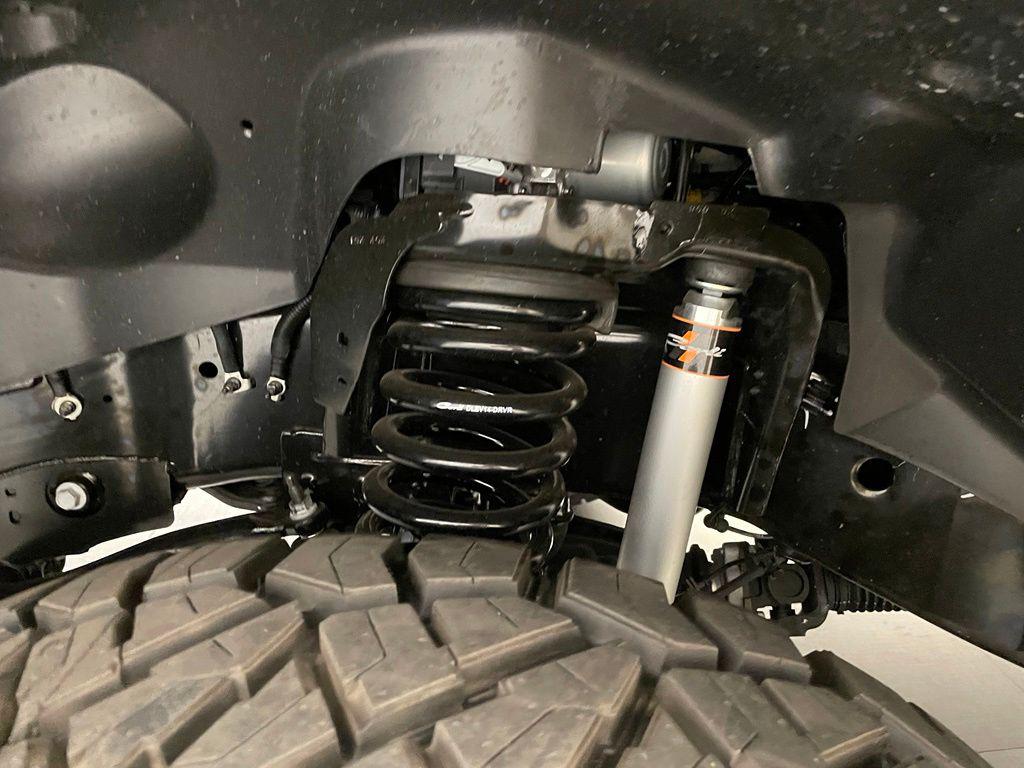 صورة 10 لـ 2026 RAM 2500 BLACK EXPRESS CREW CAB 4X4 6'4' BOX