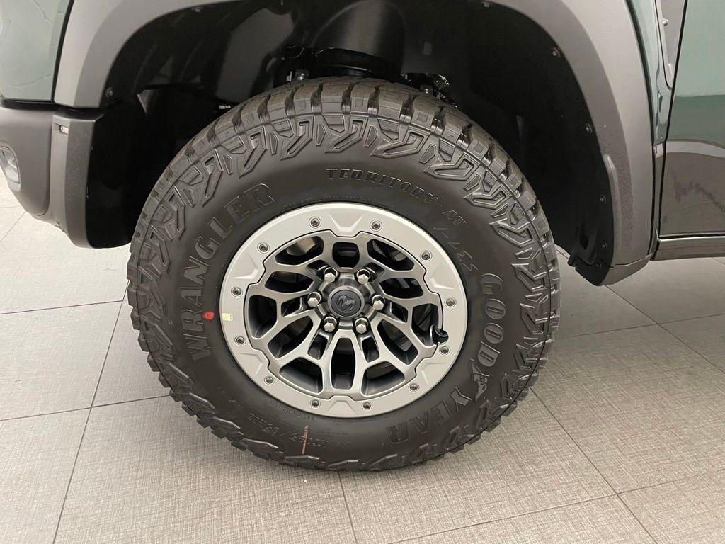 2026 RAM 1500 RHO CREW CAB 4X4 5'7' BOX — фото 10