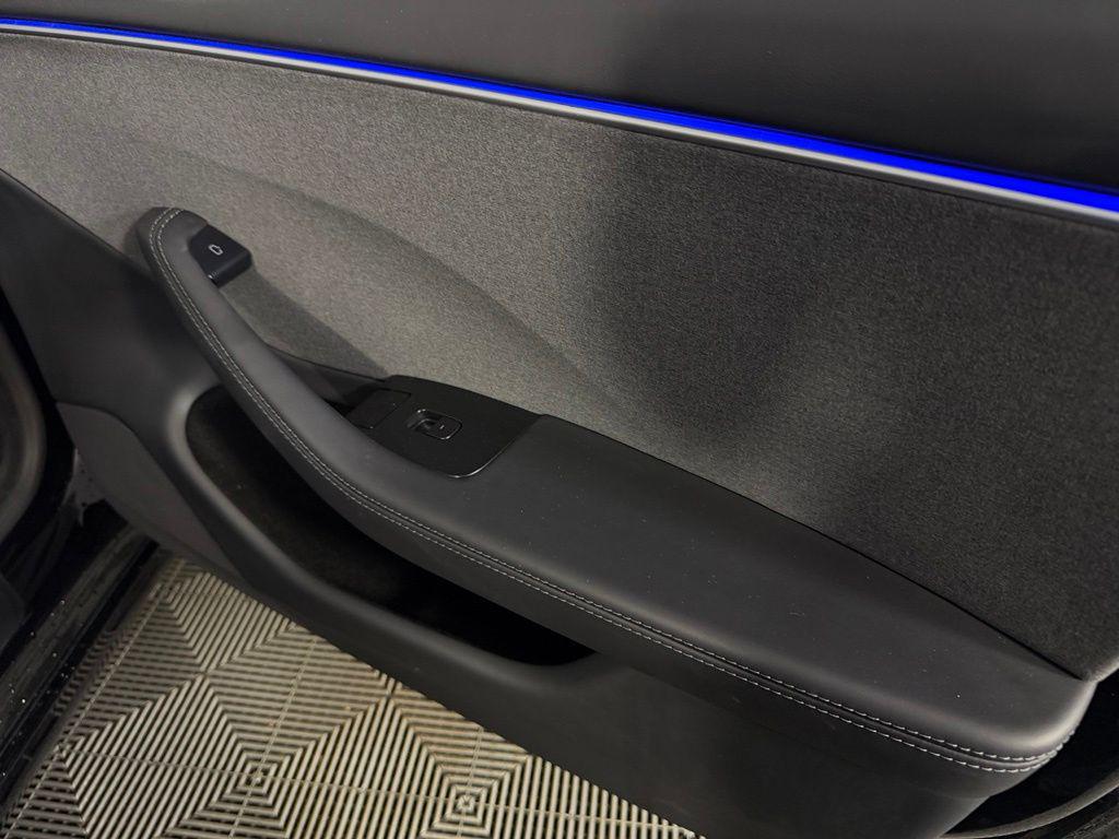 2025 Tesla MODEL 3 LONG RANGE — миниатюра 33