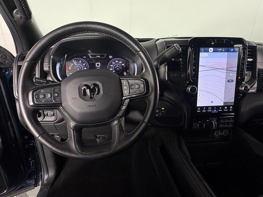 2024 RAM 3500 LIMITED CREW CAB 4X4 6'4' BOX — миниатюра 11