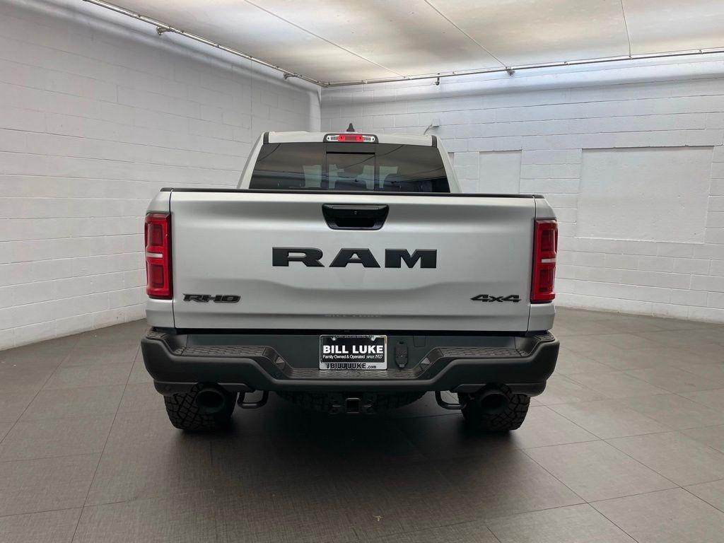 2026 RAM 1500 RHO CREW CAB 4X4 5'7' BOX — фото 4