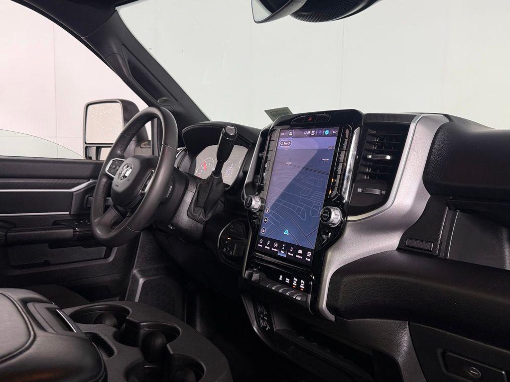صورة مصغرة 29 لـ 2025 RAM 2500 BIG HORN CREW CAB 4X4 6'4' BOX