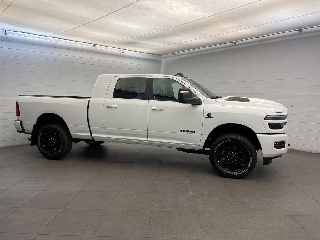 2026 RAM 2500 LARAMIE MEGA CAB 4X4 6'4' BOX — фото 2