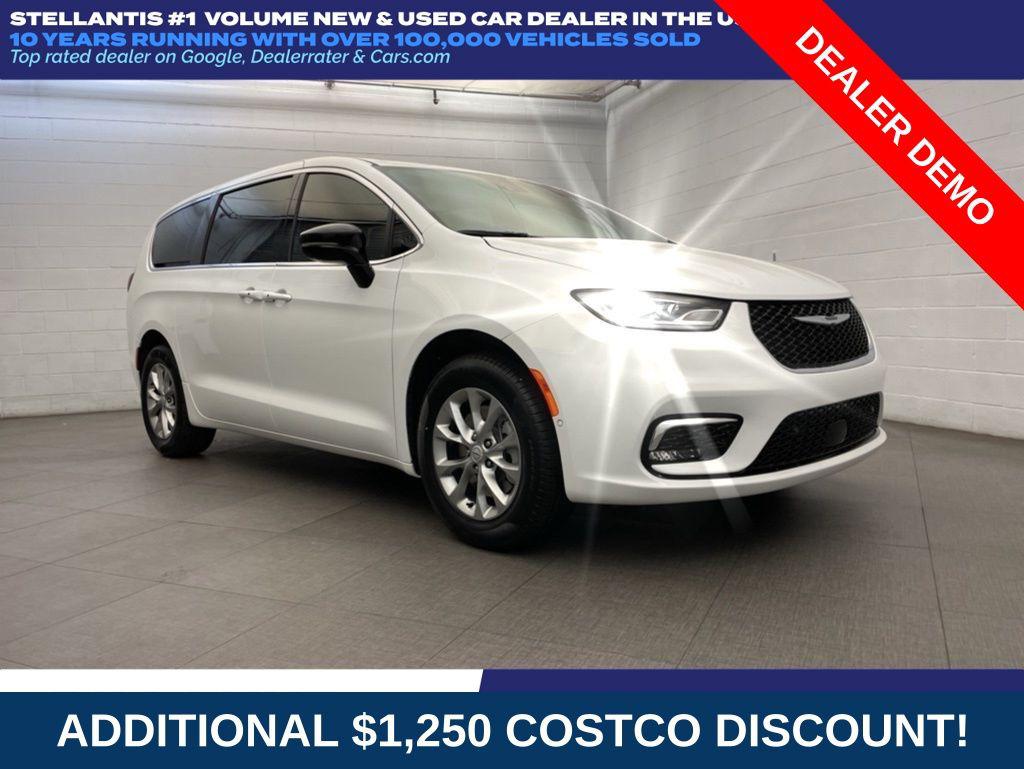 New 2026 Chrysler Pacifica L