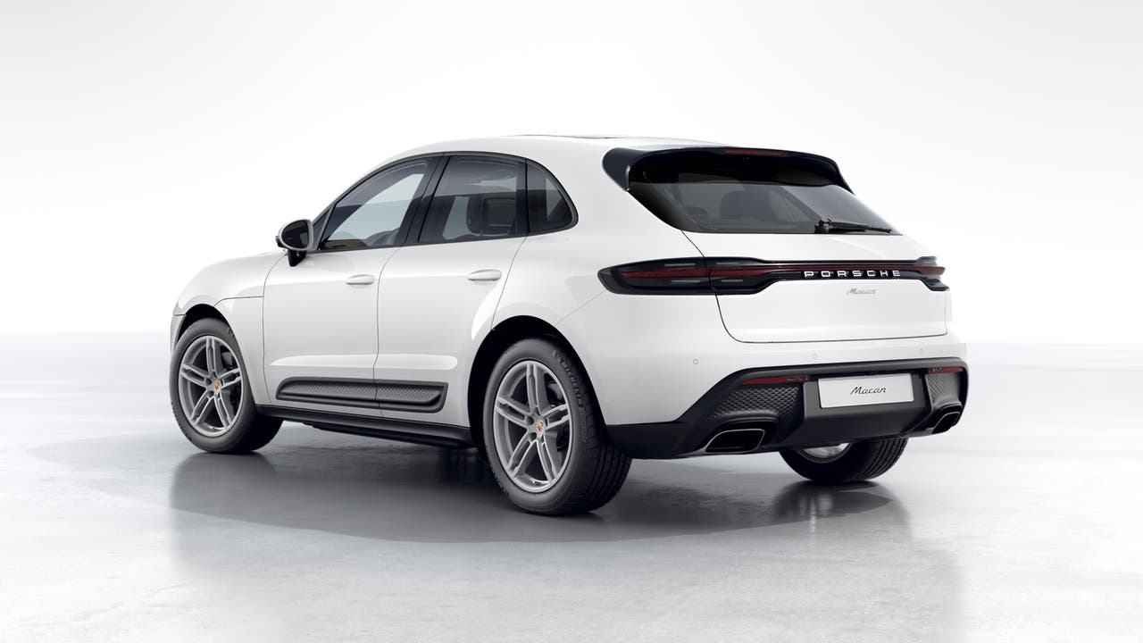 2023 Porsche MACAN photo 3