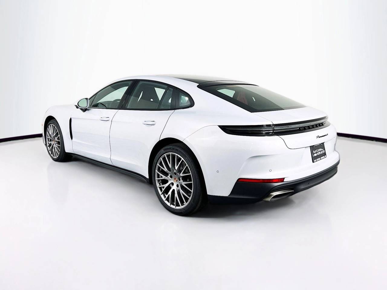 2026 Porsche PANAMERA 照片 3
