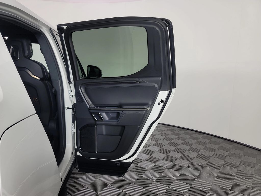 صورة مصغرة 19 لـ 2023 Rivian R1T ADVENTURE QUAD MOTOR LARGE PACK