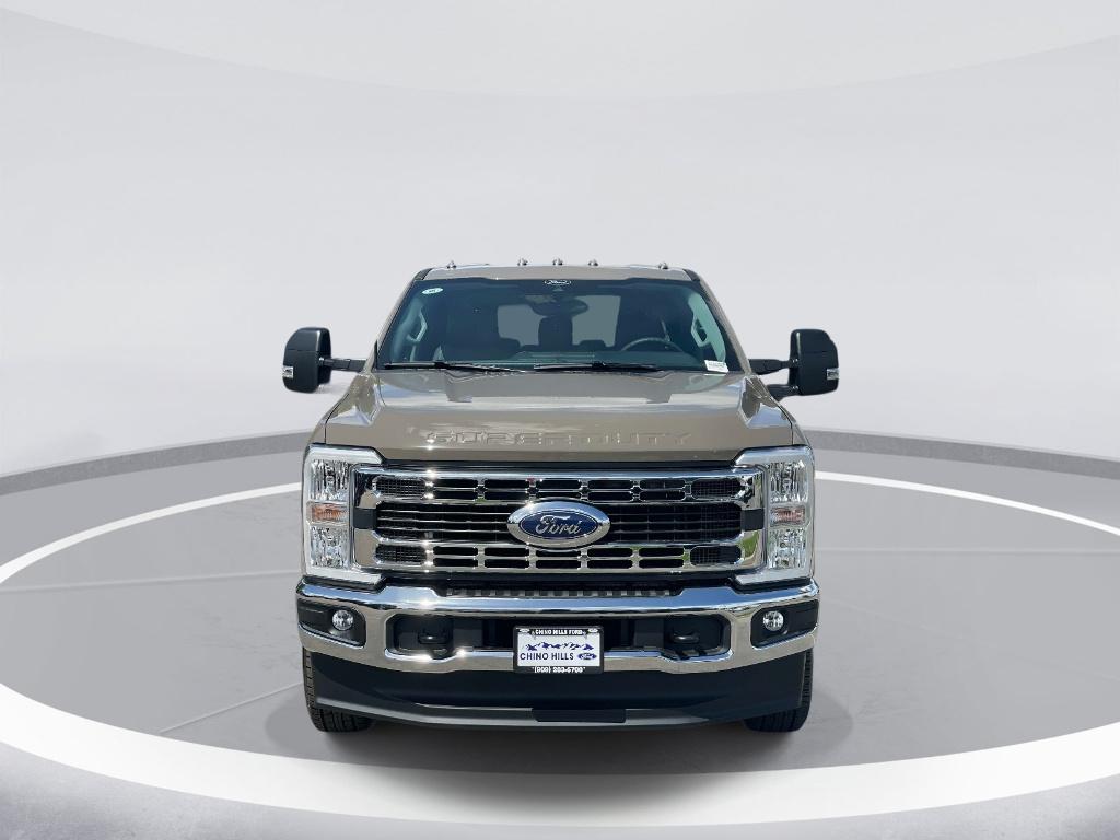 صورة 2 لـ 2026 FORD F-250 XLT